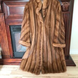 Elegant Mink Fur Coat